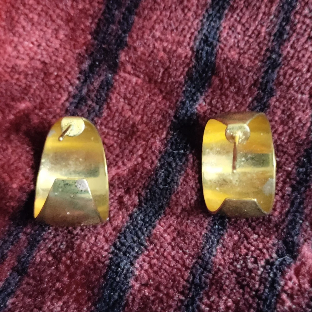 Vintage Goldtone Hoop Earrings